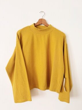 june & hudson Golden Yellow Textured Mock Neck Top size large
